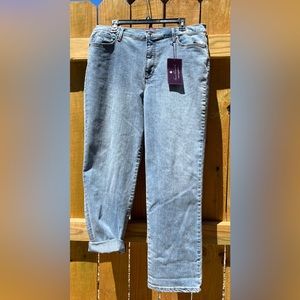 NWT - Gloria Vanderbilt Jeans
